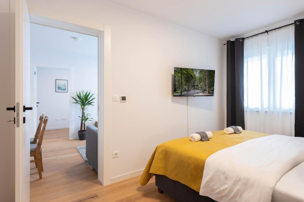Design 2Bdr Apartment With Balcony- Free Parking Zagreb Buitenkant foto