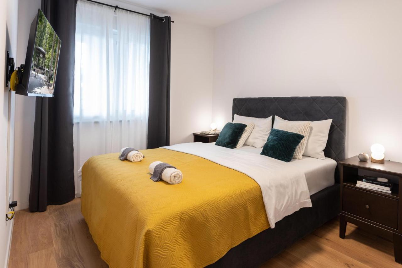 Design 2Bdr Apartment With Balcony- Free Parking Zagreb Buitenkant foto