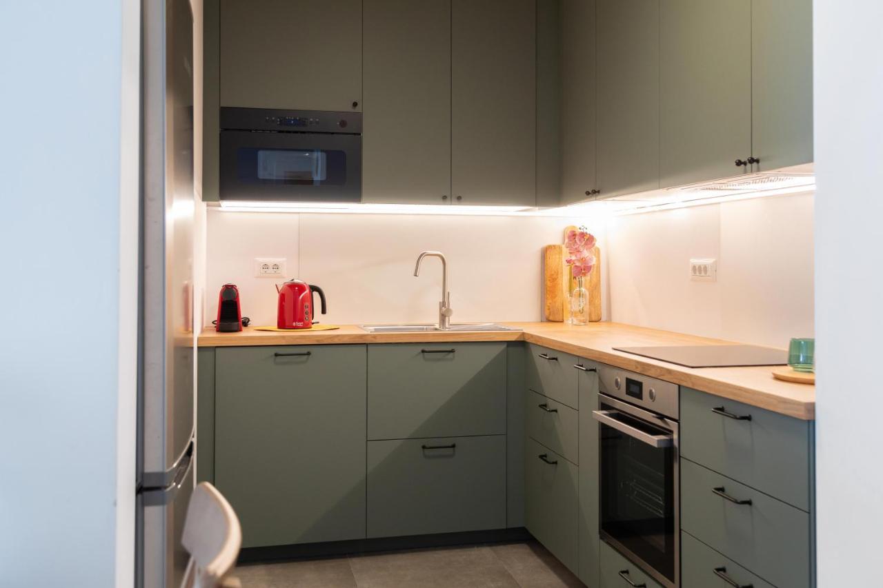 Design 2Bdr Apartment With Balcony- Free Parking Zagreb Buitenkant foto